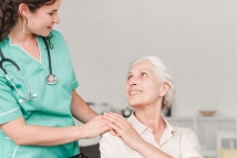 La gerontología: abordar la tercera edad desde un aspecto social